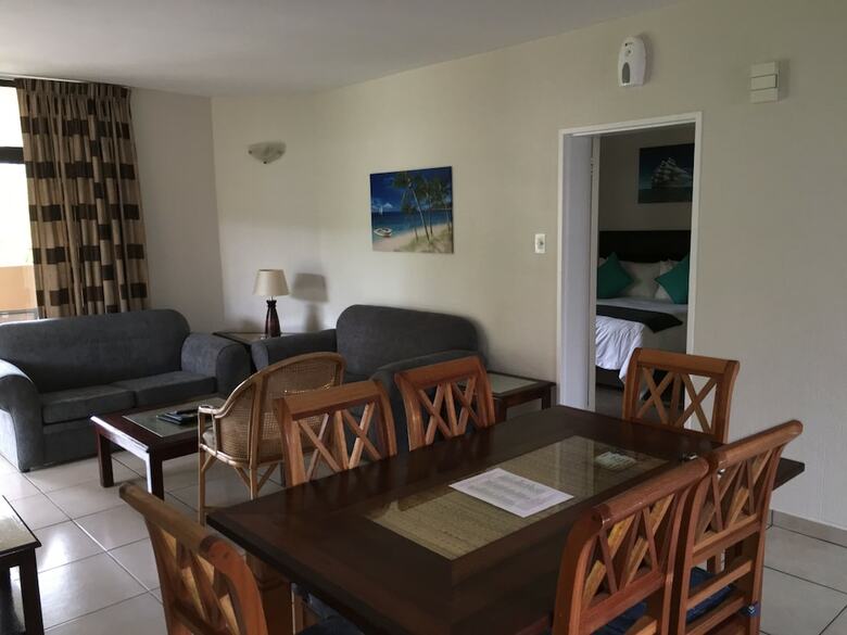 Apartamentos La Lucia Sands