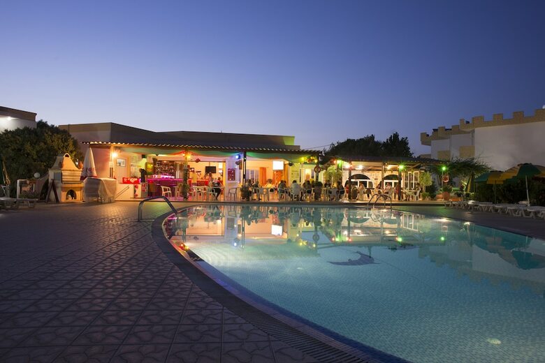 Aparthotel Fili Hotel Apartments