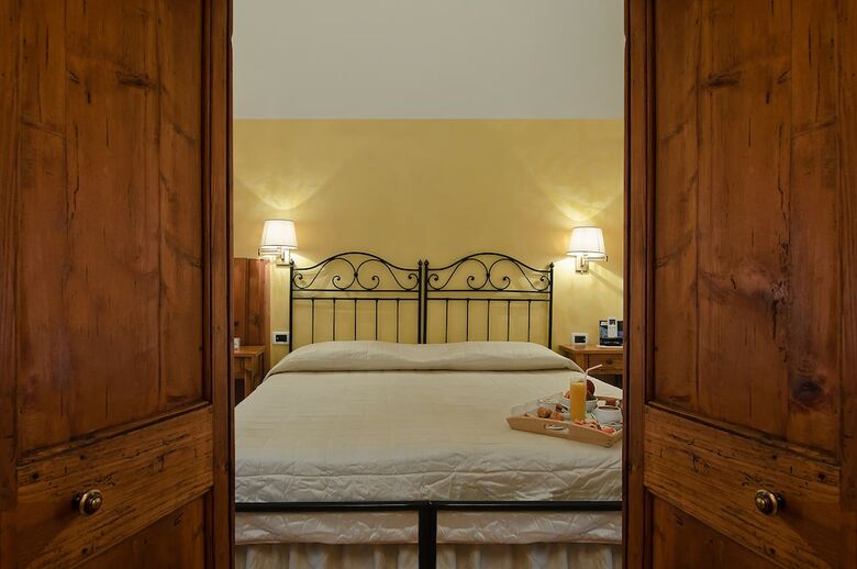 Hotel Relais Le Clarisse A Trastevere