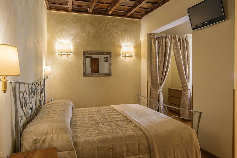 Hotel Relais Le Clarisse A Trastevere