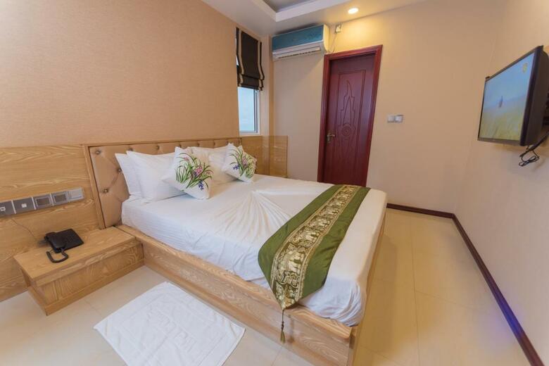 Hotel Hathaa Beach Maldives