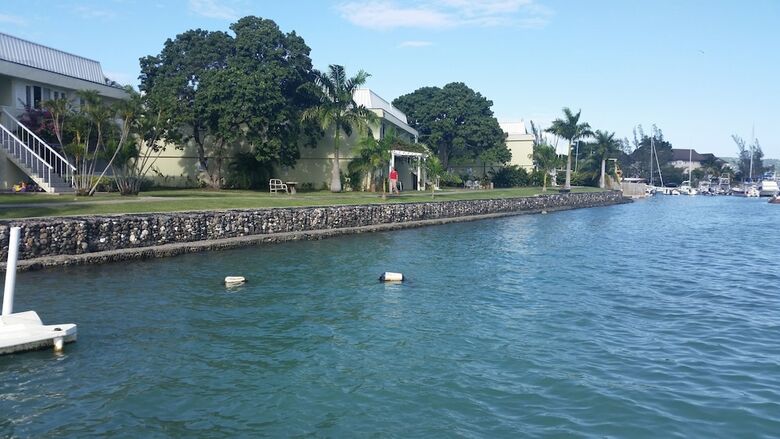 Seawind On The Bay - Apartments