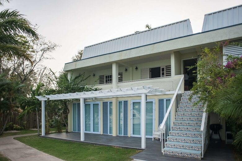 Seawind On The Bay - Apartments