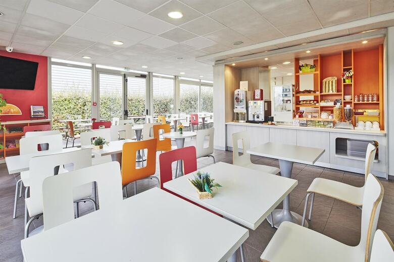Hotel Premiere Classe Avignon Sud - Parc Des Expositions