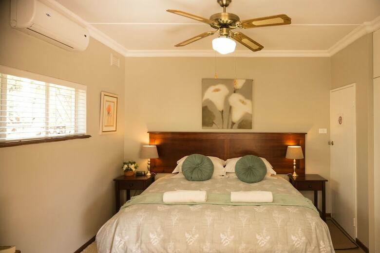Bed & Breakfast Home From Home B And B