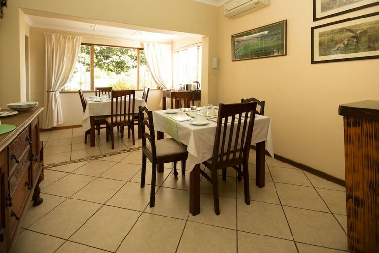 Bed & Breakfast Home From Home B And B
