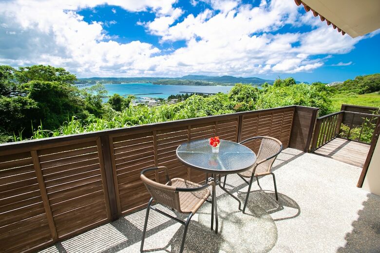 Apartamentos Ocean Hills Kouri