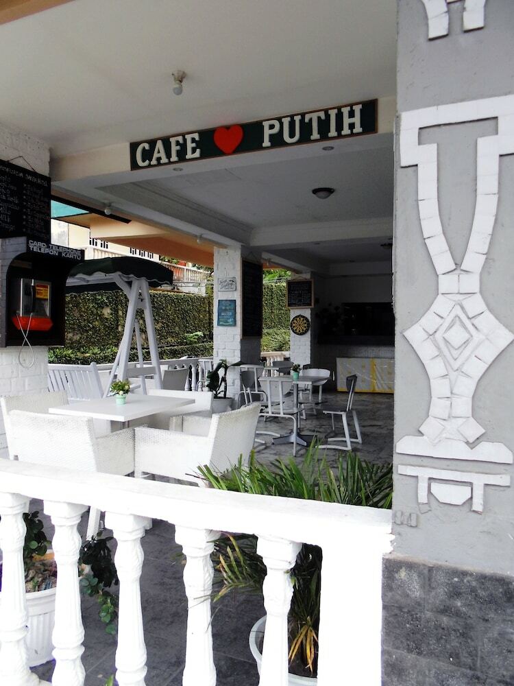 Oyo 2487 Sampurna Jaya Hotel