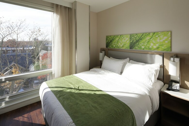 Hotel Wyndham Garden Fresh Meadows Flushing