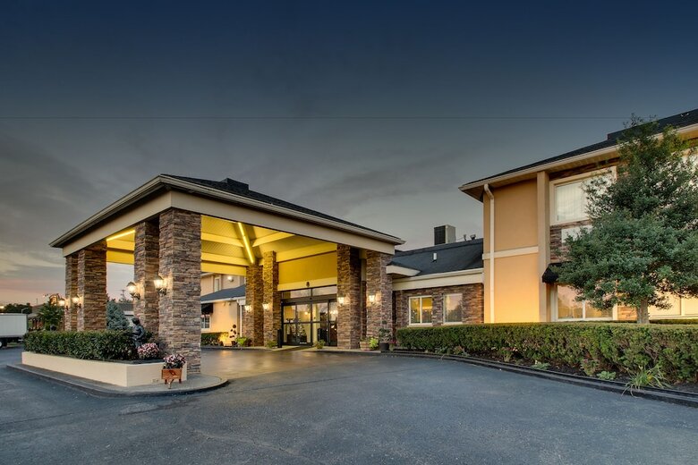 Hotel Wingfield Inn And Suites