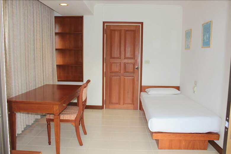 Apartamentos The Monaco Residence Pattaya