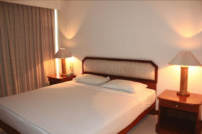 Apartamentos The Monaco Residence Pattaya