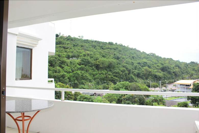 Apartamentos The Monaco Residence Pattaya