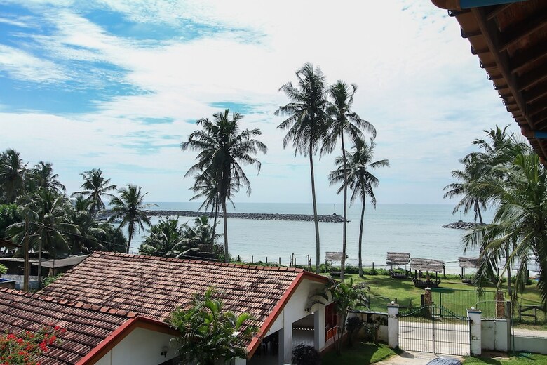 Hotel Oyo 490 Shangrela Beach Resort