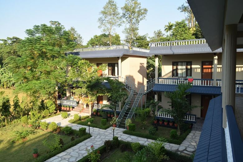 Hotel Chitwan Village Resort