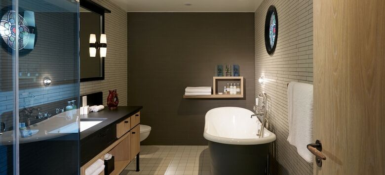 Hotel H Club London