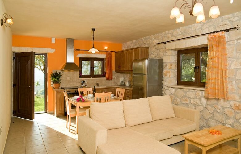 Kymaros Villas