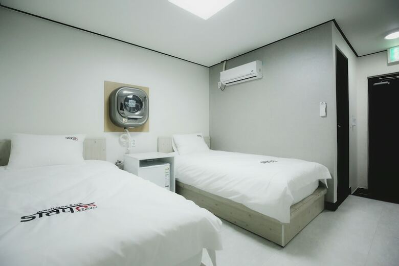 Hostal Stayan - Hostel