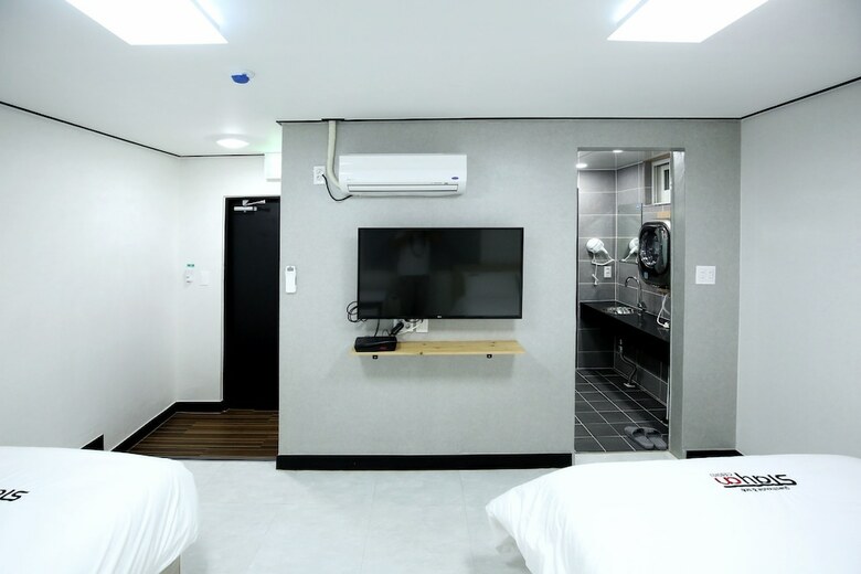 Hostal Stayan - Hostel