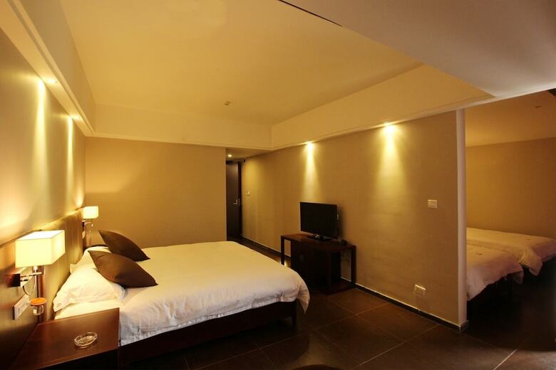 Yangshuo Spring Hill Hotel