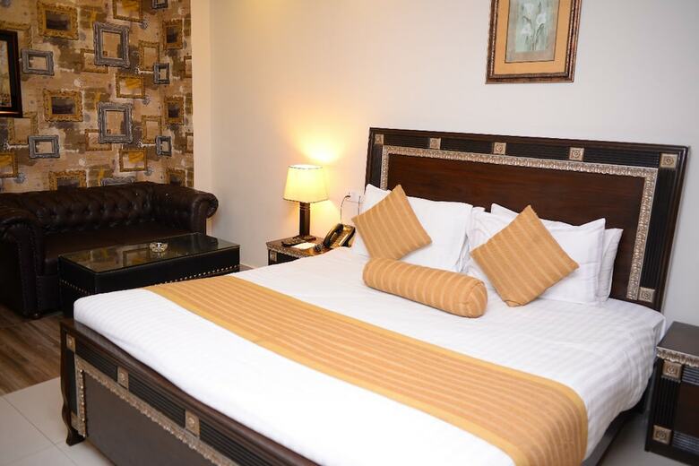 Hotel Hilton Suites