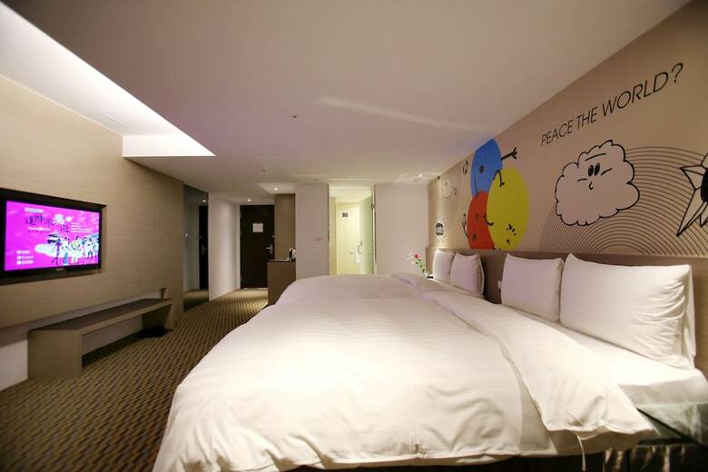 Chiayi Look Hotel