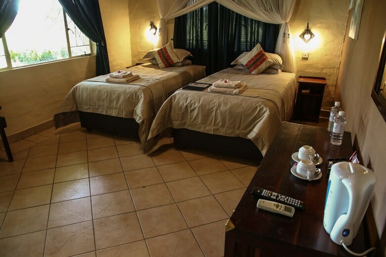 Posada Island Safari Lodge