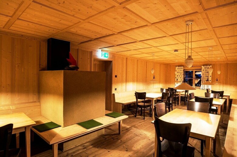 Alpen Select Lodge For 16-24 People