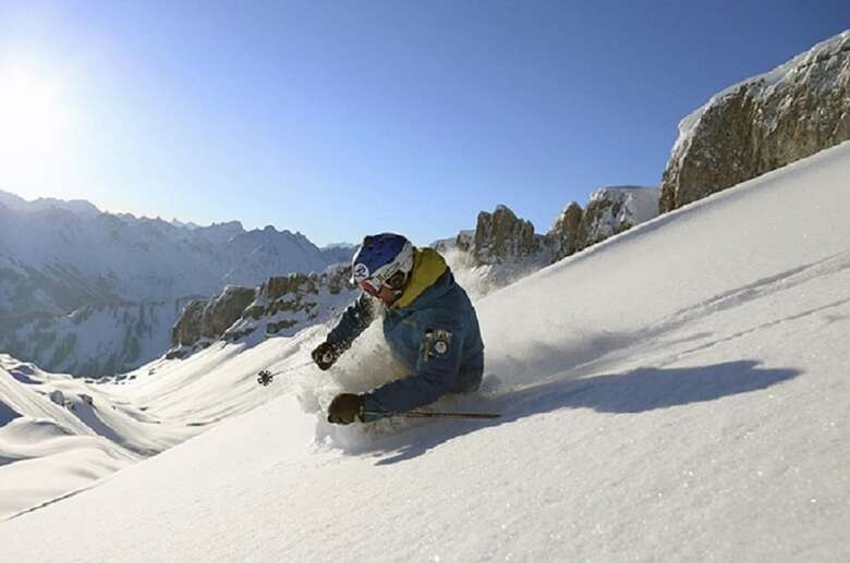 Alpen Select Lodge For 16-24 People