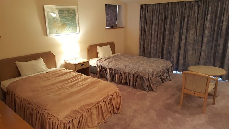 Yufuin Kinrinko Hotel