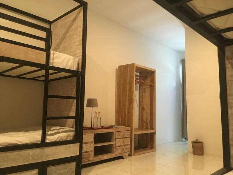 Hostal Myamo Beach Lodge - Hostel