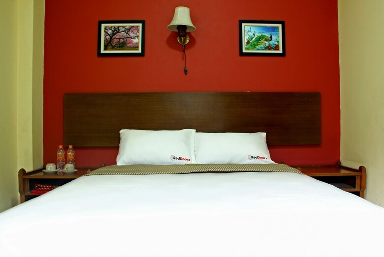Hotel Reddoorz @ Palasari