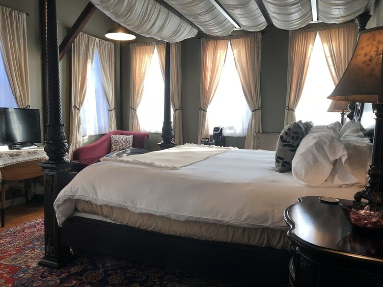 Bed & Breakfast Old Mill Inn