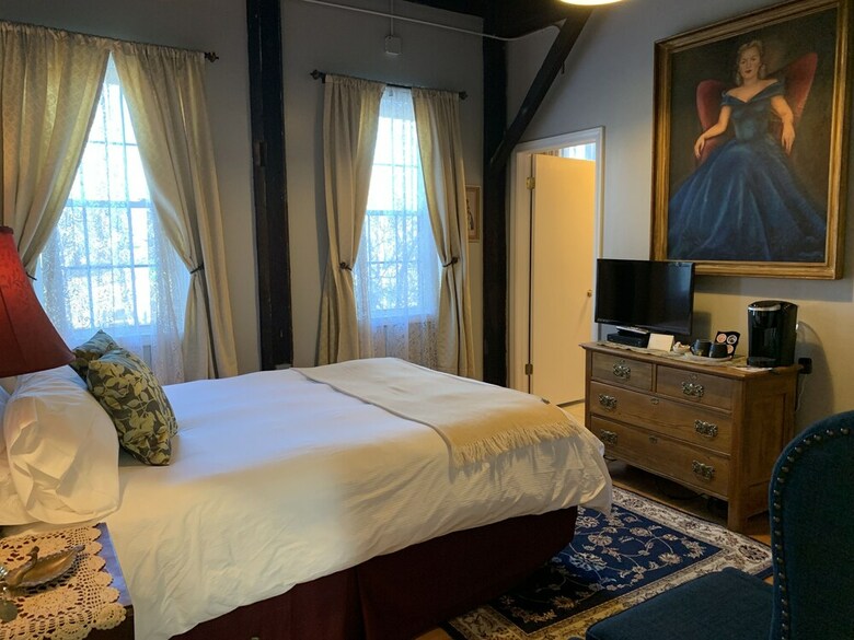 Bed & Breakfast Old Mill Inn