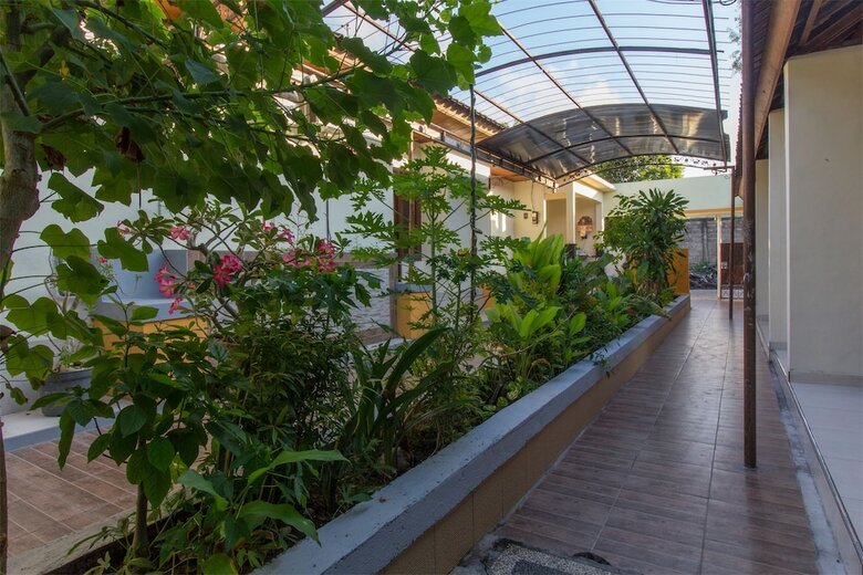 Hotel Reddoorz @ Sehati Raya Kuta