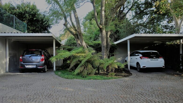 Hotel Cherry Berry Guest House