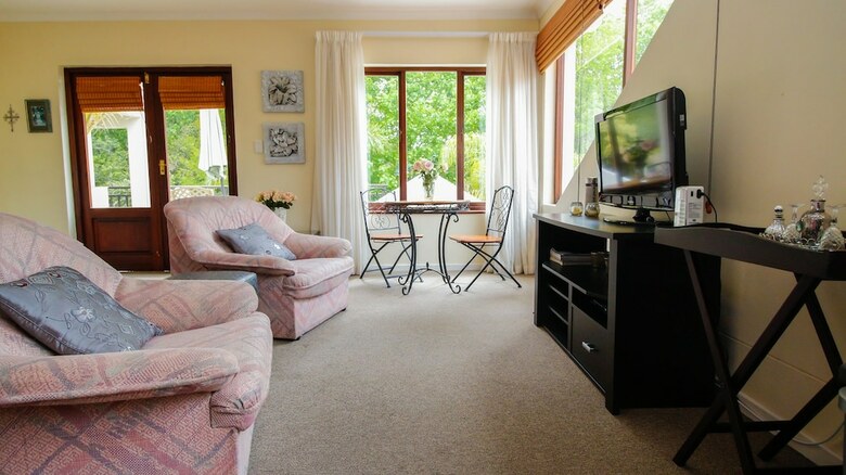 Hotel Cherry Berry Guest House