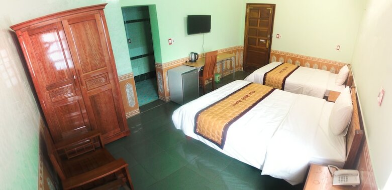 Ho� B�nh Hotel