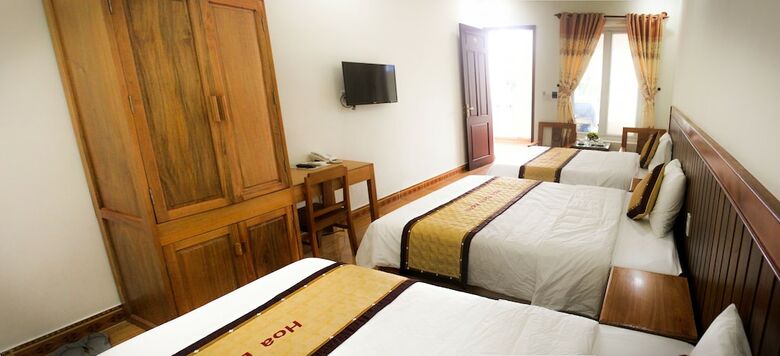 Ho� B�nh Hotel