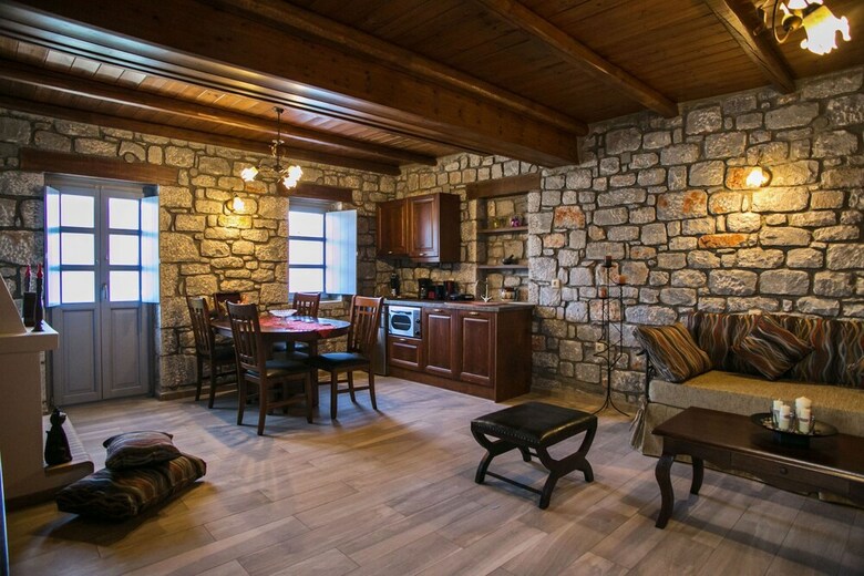 Aparthotel En Plo Luxury Suites
