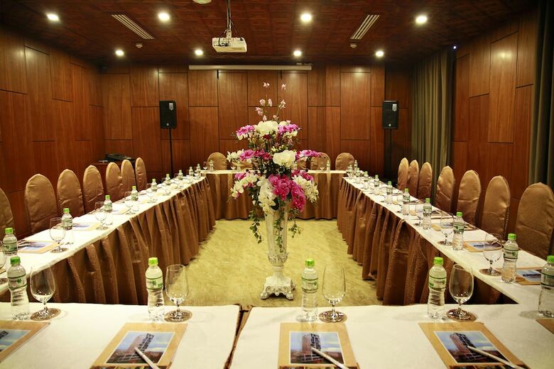 Vy Thuyen Hotel