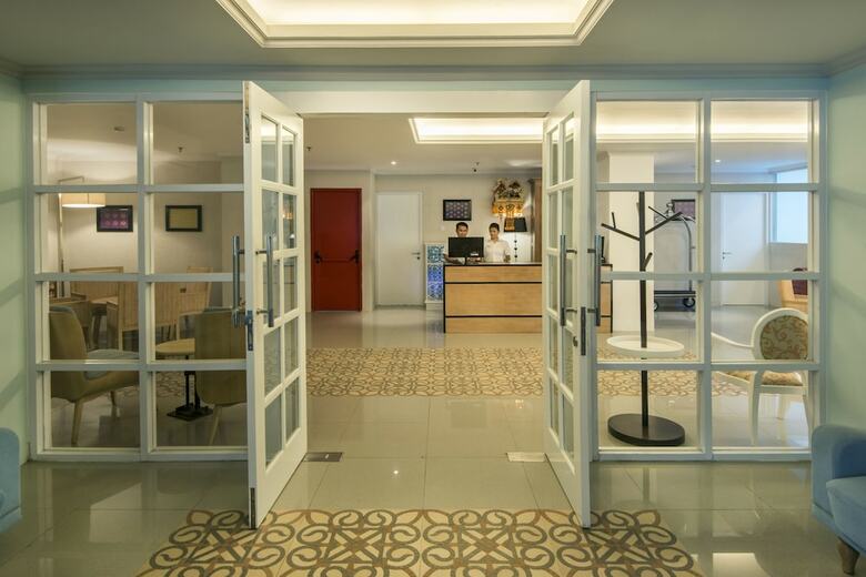 Yan's House Hotel