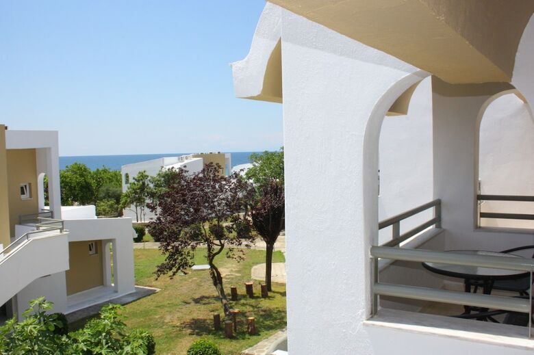 Skion Palace Beach Hotel