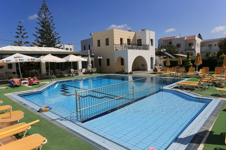 Aparthotel Artemis Apartments