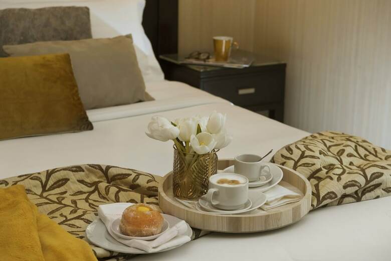 Yes Hotel