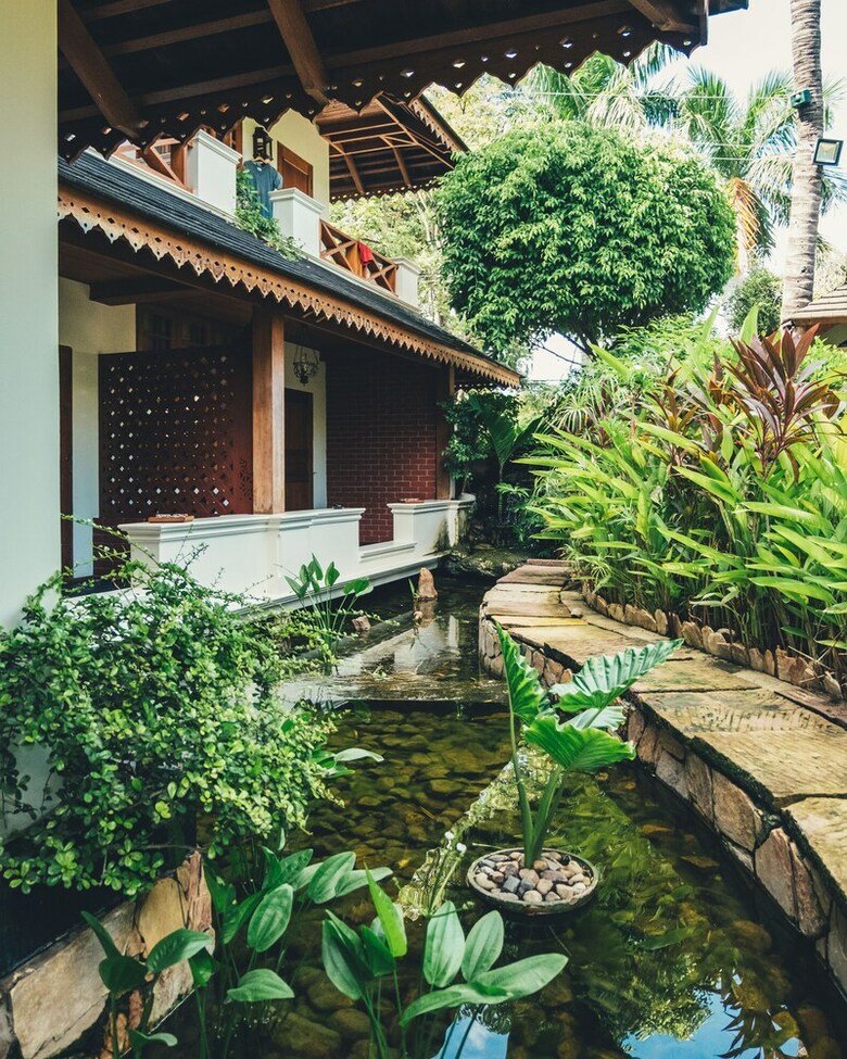 Hotel By The Red Canal