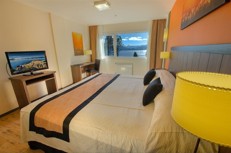Huinid Hotel Pioneros