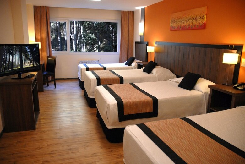 Huinid Hotel Pioneros