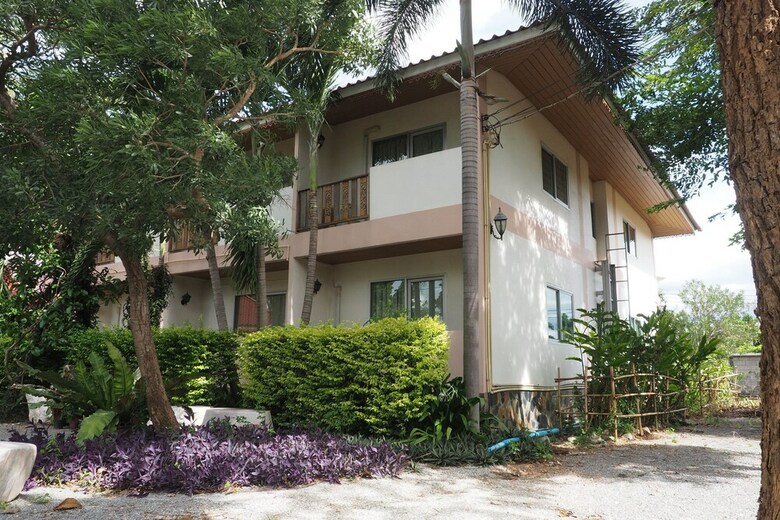 Hotel Phutawan Kan Resort