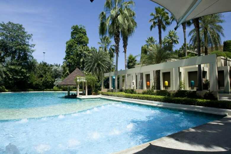 Hotel The Tide Resort